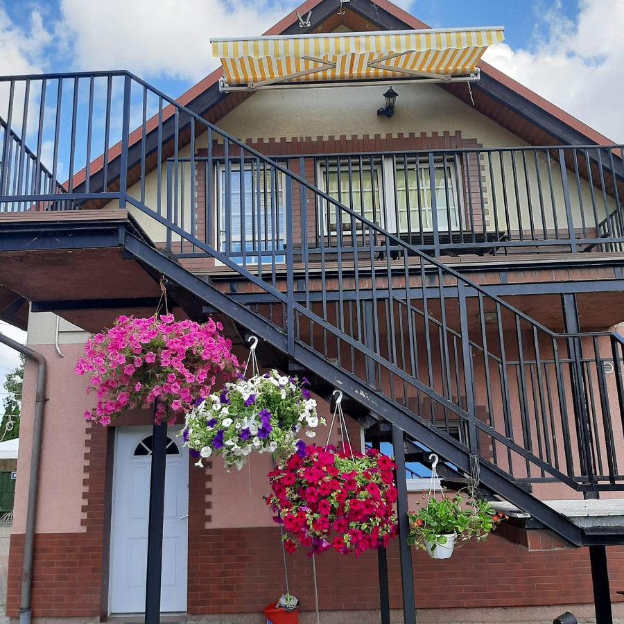 Apartament Nad Woda Marzecino Eksteriør bilde